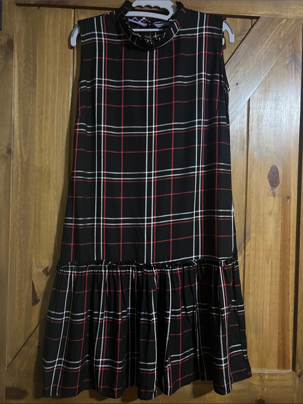 Black Plaid Sleeveless Ruffle Hem Dress - Red & White Windowpane Sm